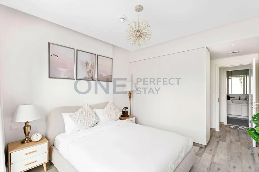 1Br Stunning Views In Business Bay With Pool & Gym Apartment Dubai United Arab Emirates