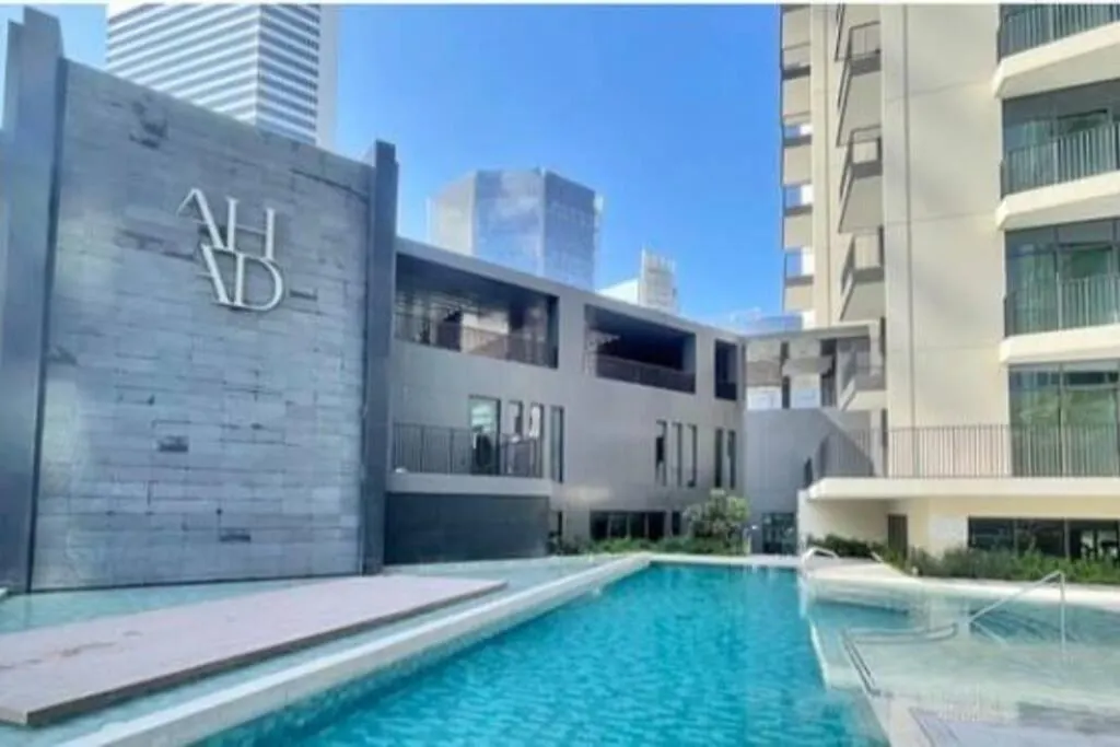 1Br Stunning Views In Business Bay With Pool & Gym Apartment Dubai
