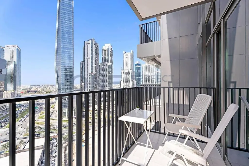 1Br Stunning Views In Business Bay With Pool & Gym Apartment Dubai