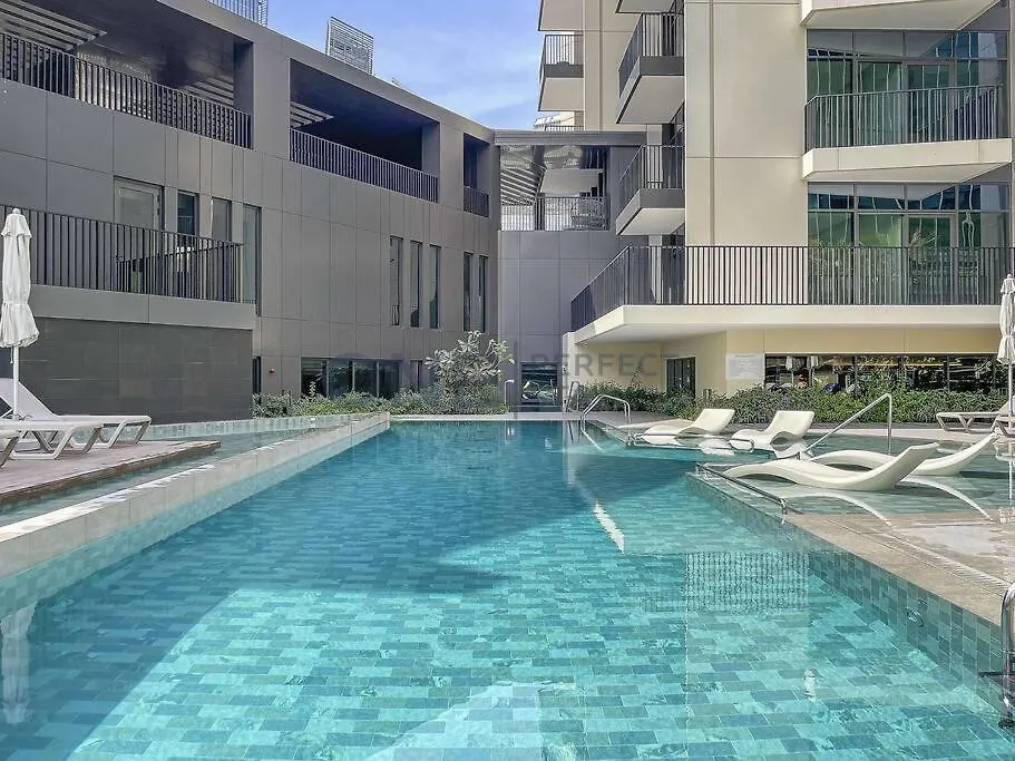 1Br Stunning Views In Business Bay With Pool & Gym Apartment Dubai